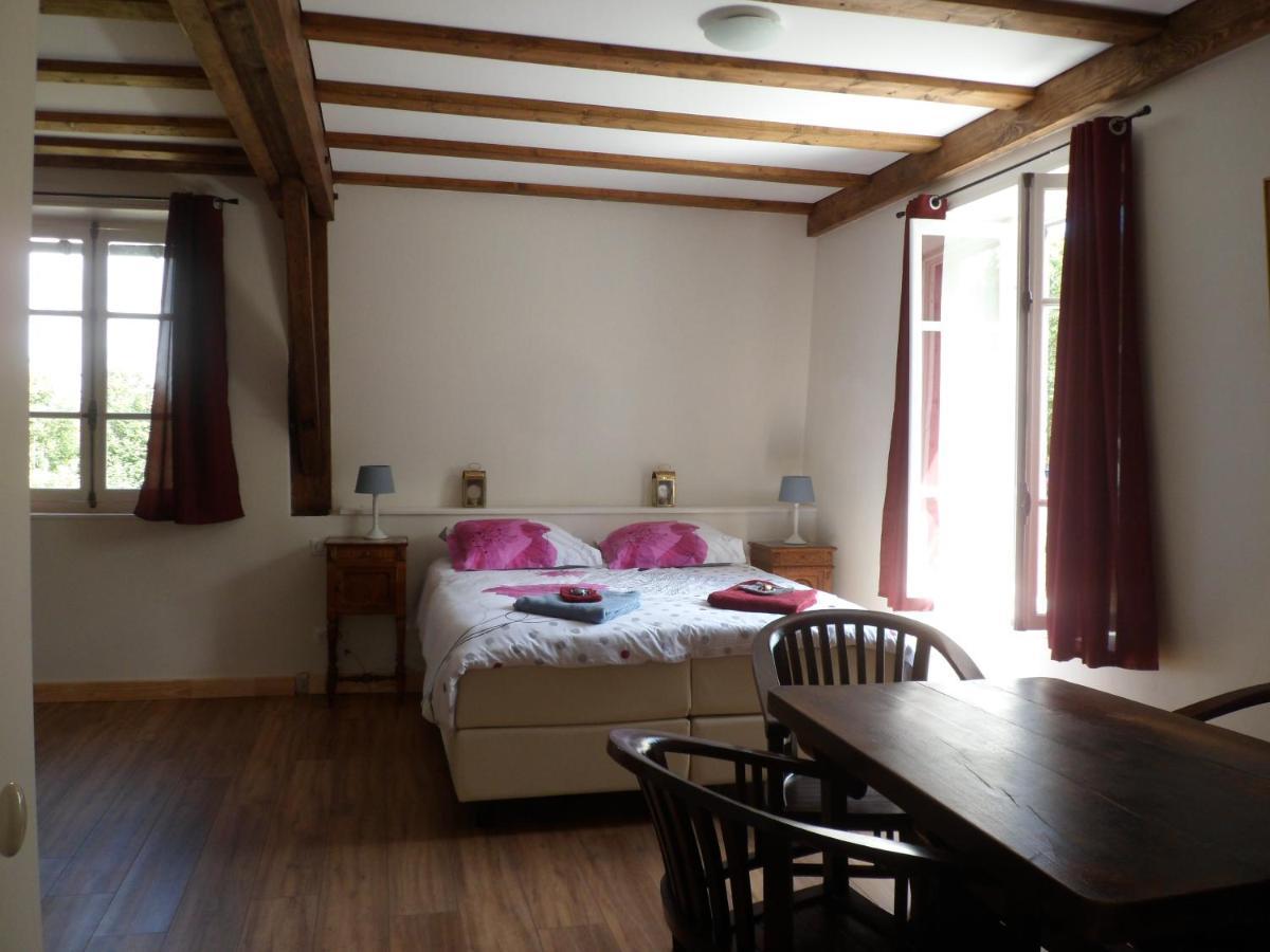 Le Pont Du Roy Bed and Breakfast Besse-et-Saint-Anastaise Buitenkant foto
